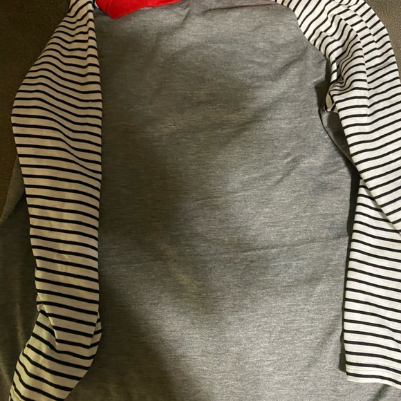Grey Thankful long sleeve shirt size medium - Picture 2 of 3